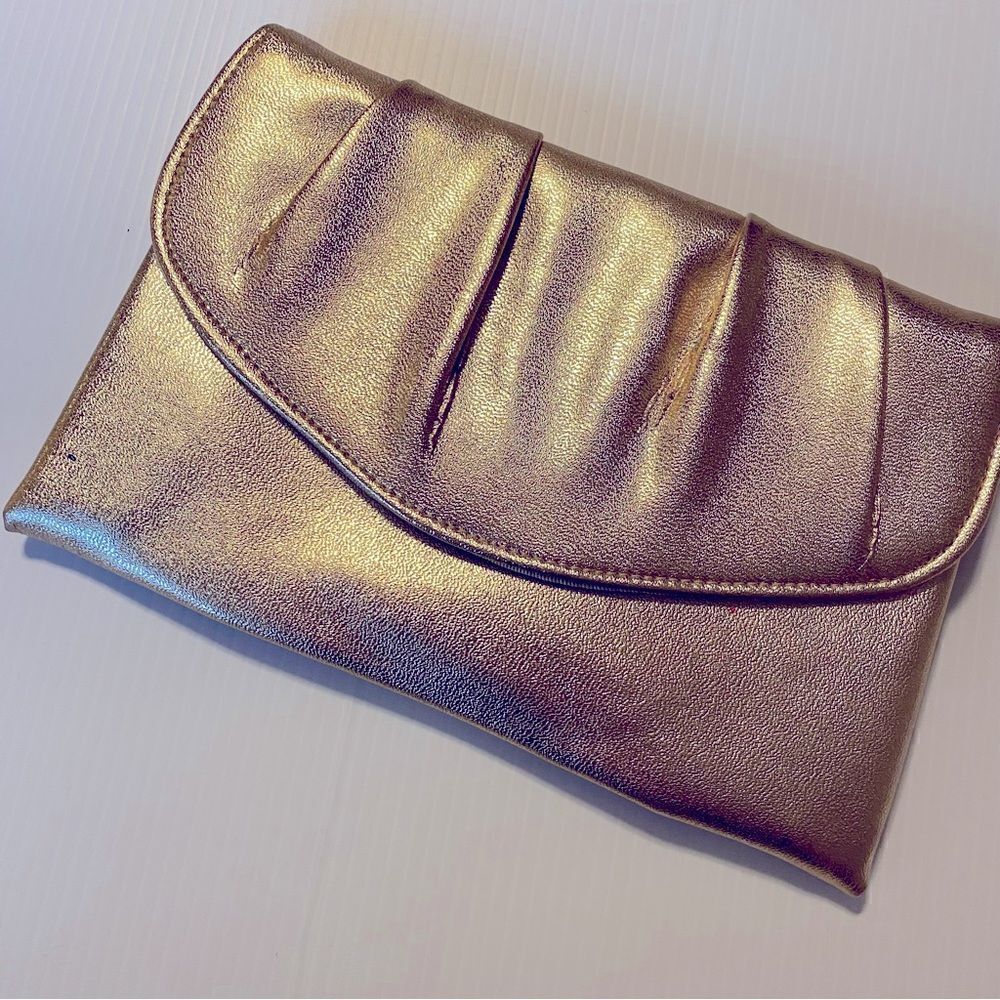 Vintage Avon Gold Lamé Clutch Purse 9x6